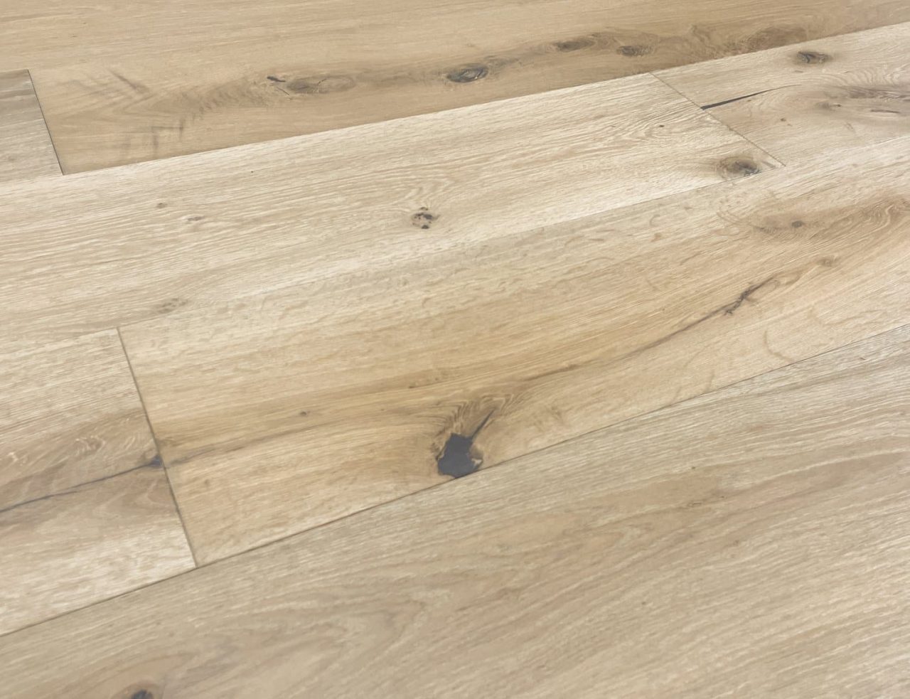 Montserrat Floor Engineered European Oak – Light Grey Wirebrushed by Montserrat Floor, light grey european oak engineered wood flooring, detail view