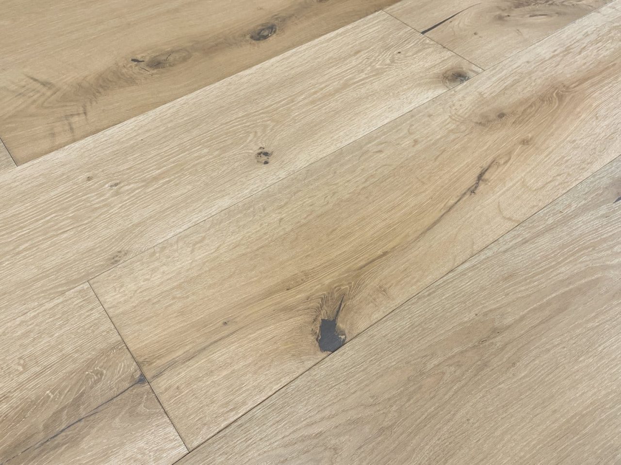 Montserrat Floor Engineered European Oak – Light Grey Wirebrushed by Montserrat Floor, light grey european oak engineered wood flooring, detail view