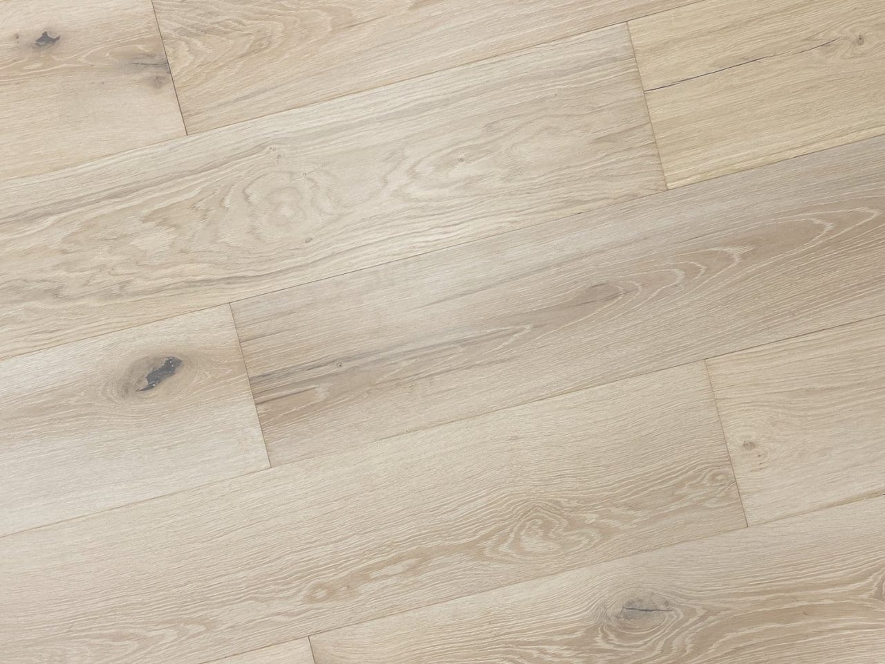 Montserrat Floor Engineered European Oak – Light White Grey Wirebrushed by Montserrat Floor, light white grey european oak engineered wood flooring, detail view
