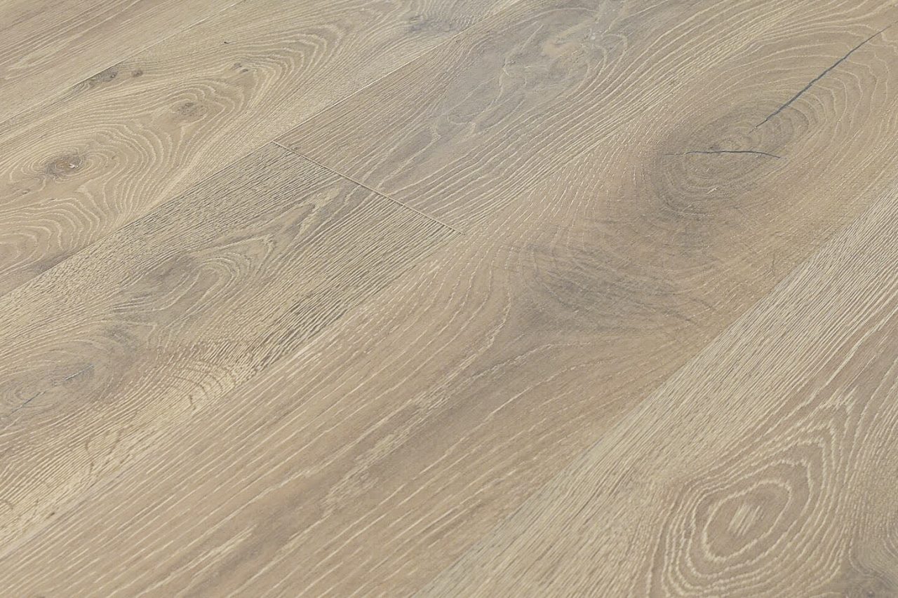 Montserrat Floor White Oak – Tan Wirebrushed by Montserrat Floor, tan white oak engineered wood flooring, detail view