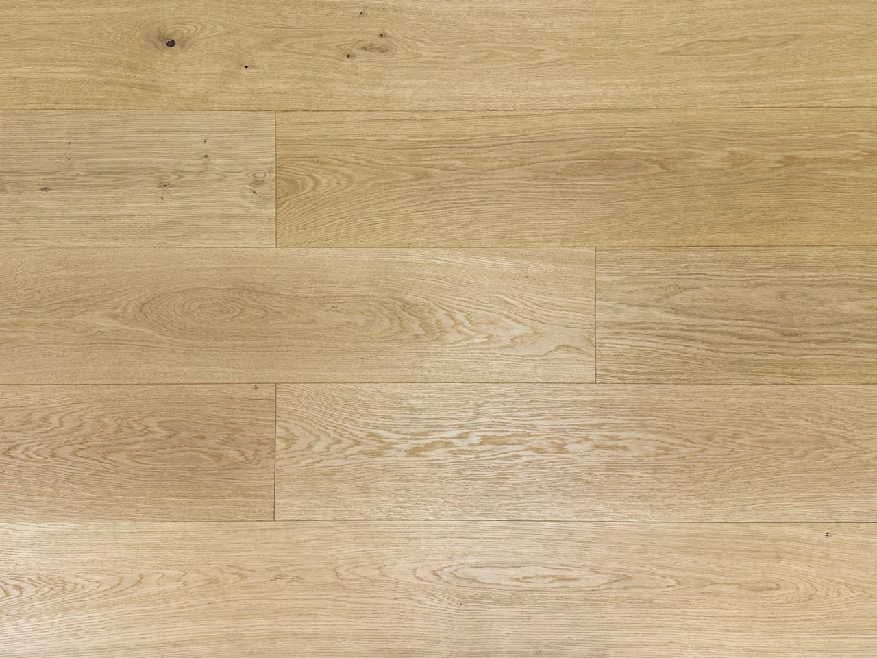 Montserrat Floor Simple European Oak – Light Brown Wirebrushed by Montserrat Floor, light brown european oak engineered wood flooring, plank sample